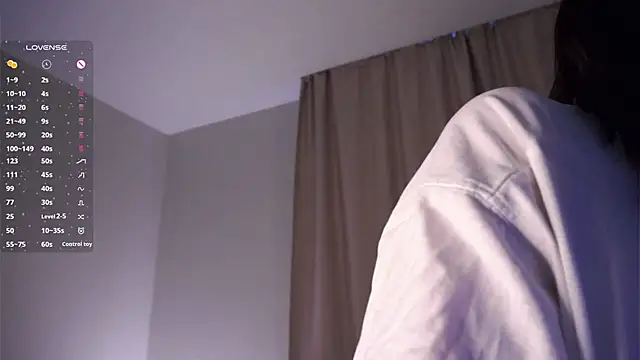 EffieHenri Live XXX-Chat