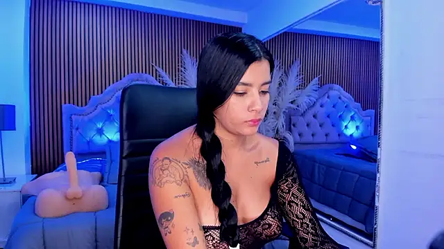 SelenaStonne's Live XXX Chat