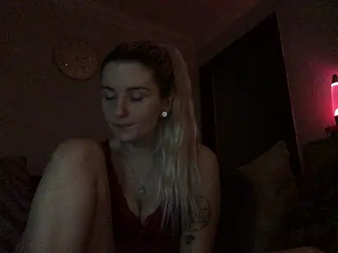 xxamyleighxx élő XXX-chatje