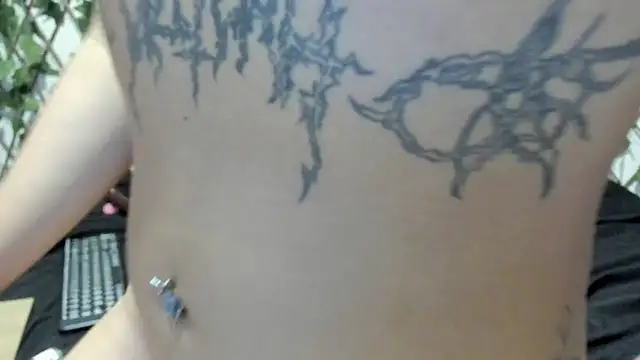 LittlePeach_ Adlı Modelin Canlı XXX Sohbeti