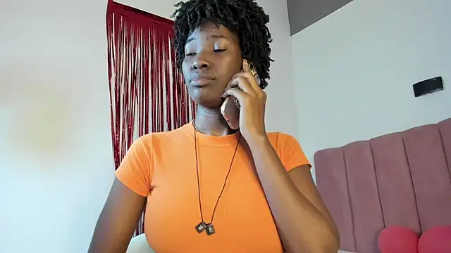 Tahira_21_'s Webcam Show