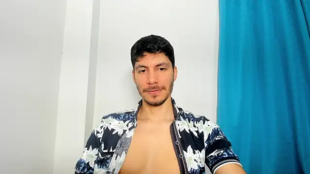daniel_sexy777 élő XXX-chatje