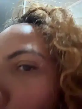 Chloe_Leaozinho's Live XXX Chat