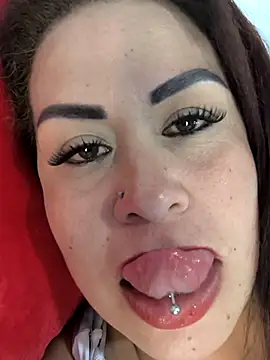 Chat +18 de Natymendoza998 ao vivo