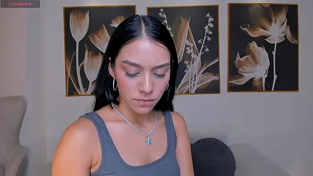 Chat +18 de AmaliaCrus ao vivo