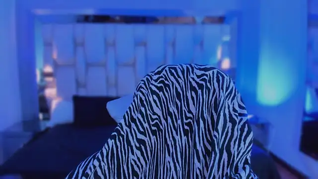 revenmiller_ live XXX chat