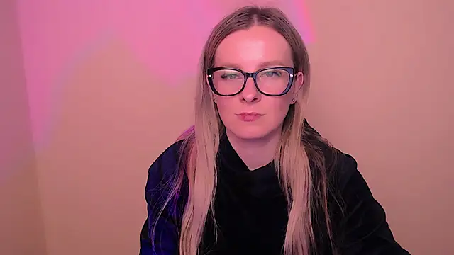 AnnePeach – Kamerová šou