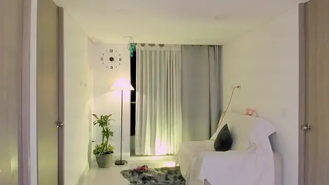 แชท XXX สดของ NikaVelvet1