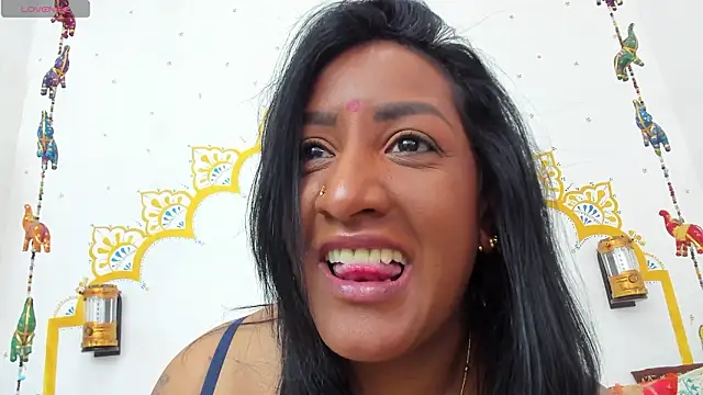 LadyNahir Live XXX-Chat