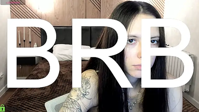 Chat +18 de elise_robbie ao vivo