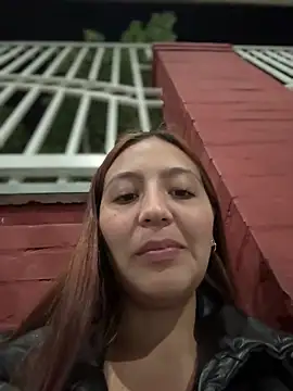 Chat XXX ao vivo de Emily-7_