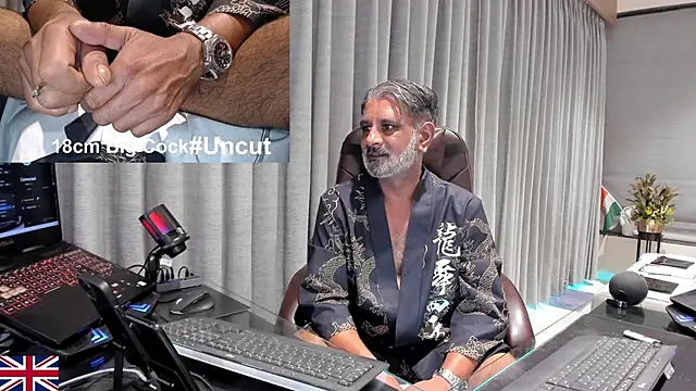 OnlineBossUK Show Webcam