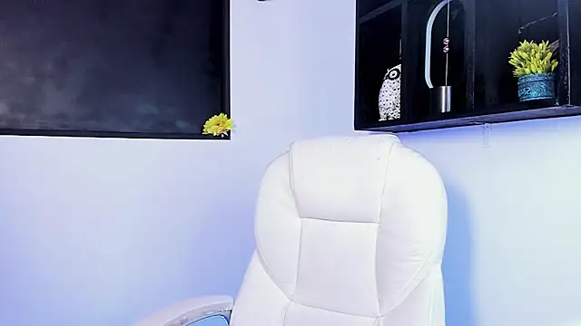 Chat +18 de xenia_golden ao vivo