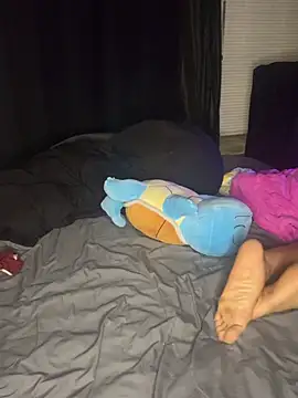 YeahhhitsBreezy: вебкам-шоу