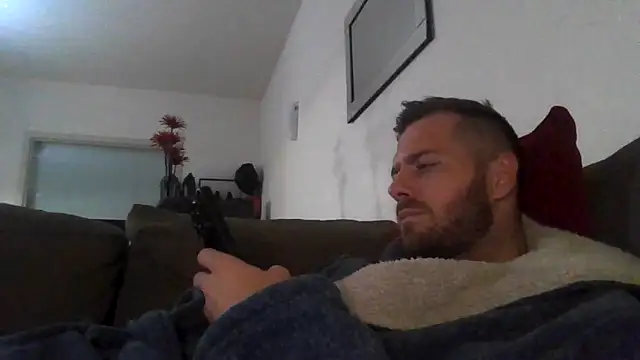 THE_CHEEKY_ALPHA live XXX chat