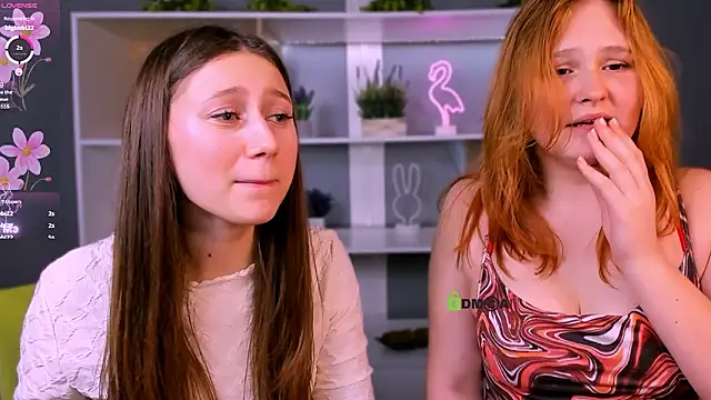 arianaa_cat: онлайн-секс-чат