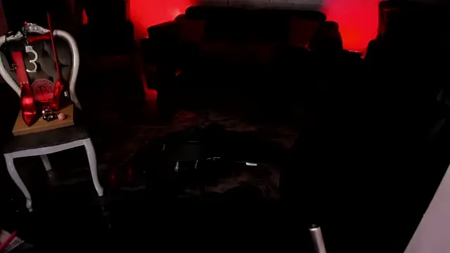 Chat +18 de FinDomGod ao vivo