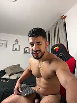 Ezzio_Scolaro Webcam show