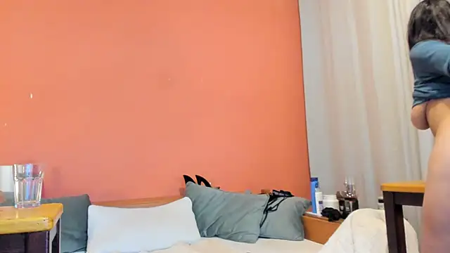 Chat XXX en directo de Dirty-Bya