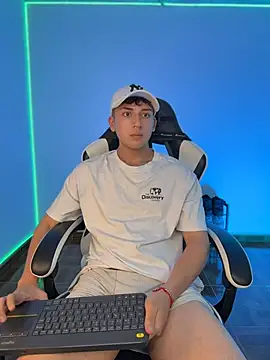 oliver_kyy Webcam-Show