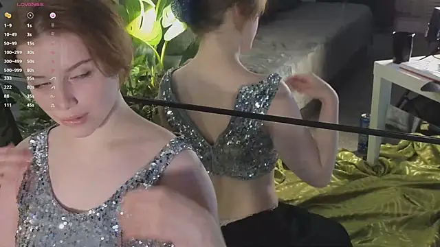 XXX chat uživo modela GabiMeshuggah