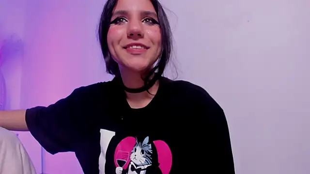 HollyPeach 现场XXX聊天