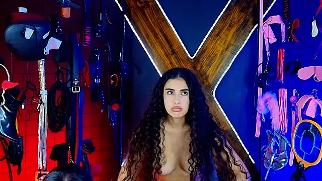 Show modela SamyCooper_ na web-kameri