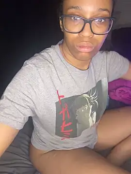 YeahhhitsBreezy's Live XXX Chat