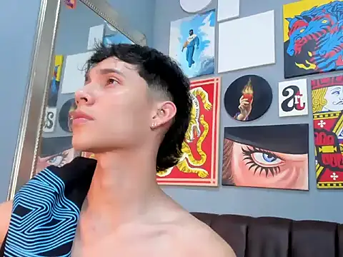 AronTawers Webcam show