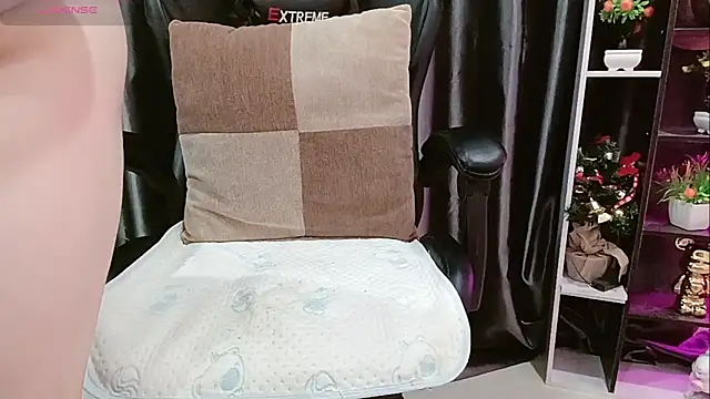 Yuki-yio's Live XXX Chat