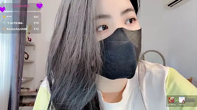 _Lynh_ élő XXX-chatje