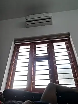 XXX chat uživo modela BAABA-YAAGA