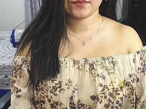 Ridiha_Pari élő XXX-chatje