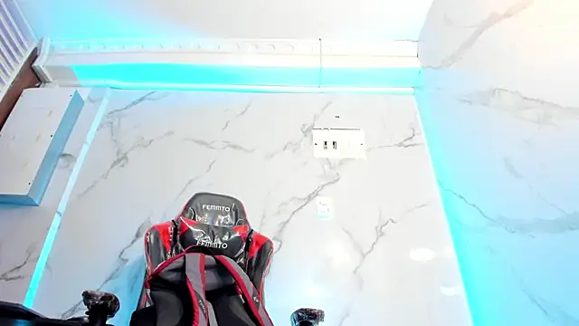 HardenedDad's Live XXX Chat