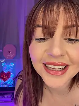 Valeryy_Moon_ élő XXX-chatje