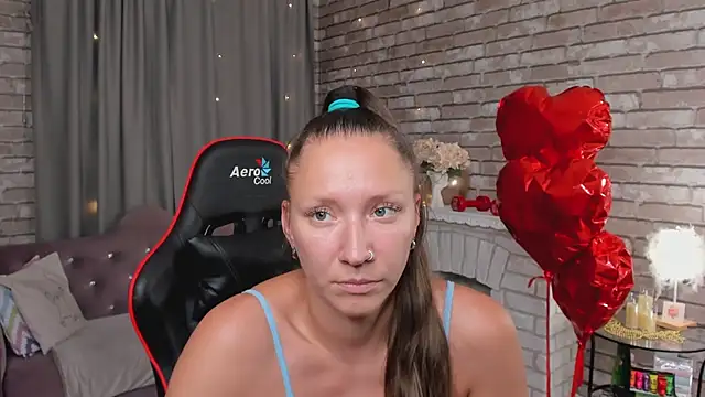 SarahCoksss Show in webcam