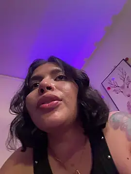 Chat +18 de GigiiStone ao vivo