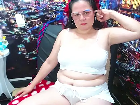 tila_nastyy élő XXX-chatje