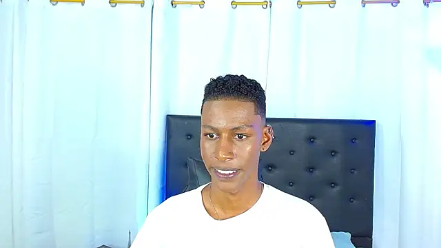 Czat XXX na żywo – maiki18_