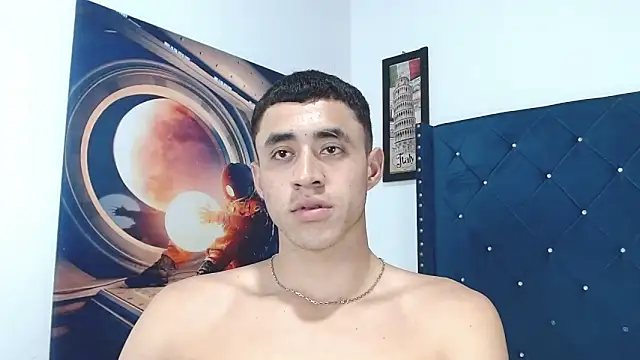 Chat +18 de Cris_steban1 ao vivo