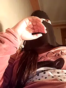 LONA-_- Live XXX Chat