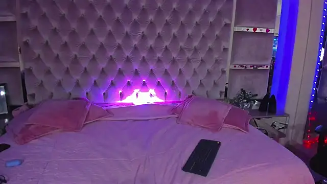 Chat +18 de Harii_02 ao vivo