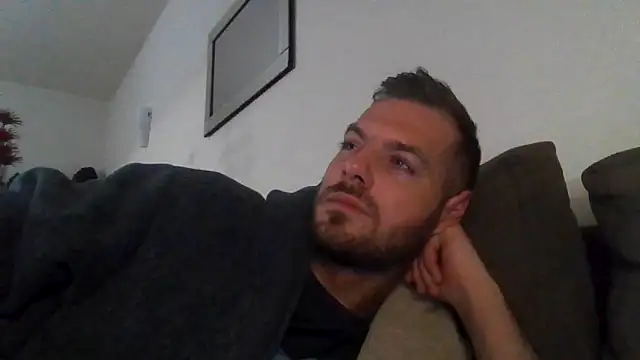 THE_CHEEKY_ALPHAn Live XXX chat