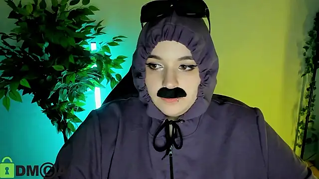 Mia_R0ss: онлайн-секс-чат