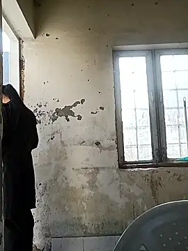 Cute-karisma1234's Live XXX Chat