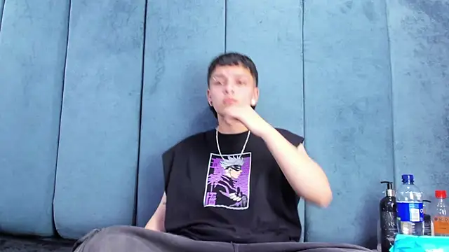 Megan_Thompson_ élő XXX-chatje