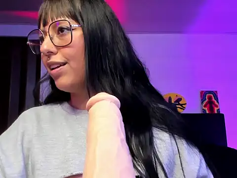 nataliasweet98 Adlı Modelin Canlı XXX Sohbeti