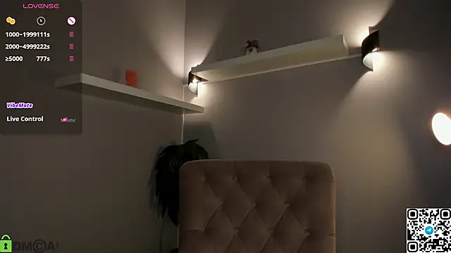 Skinny_Alice élő XXX-chatje