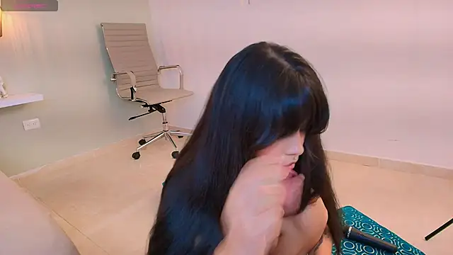 aisha_sakina Show Webcam