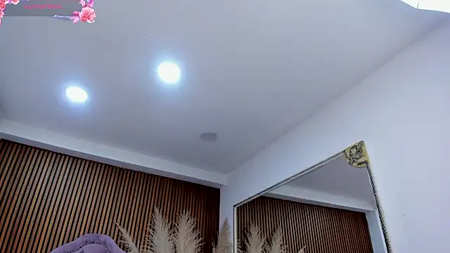 SelenaStonne's Live XXX Chat